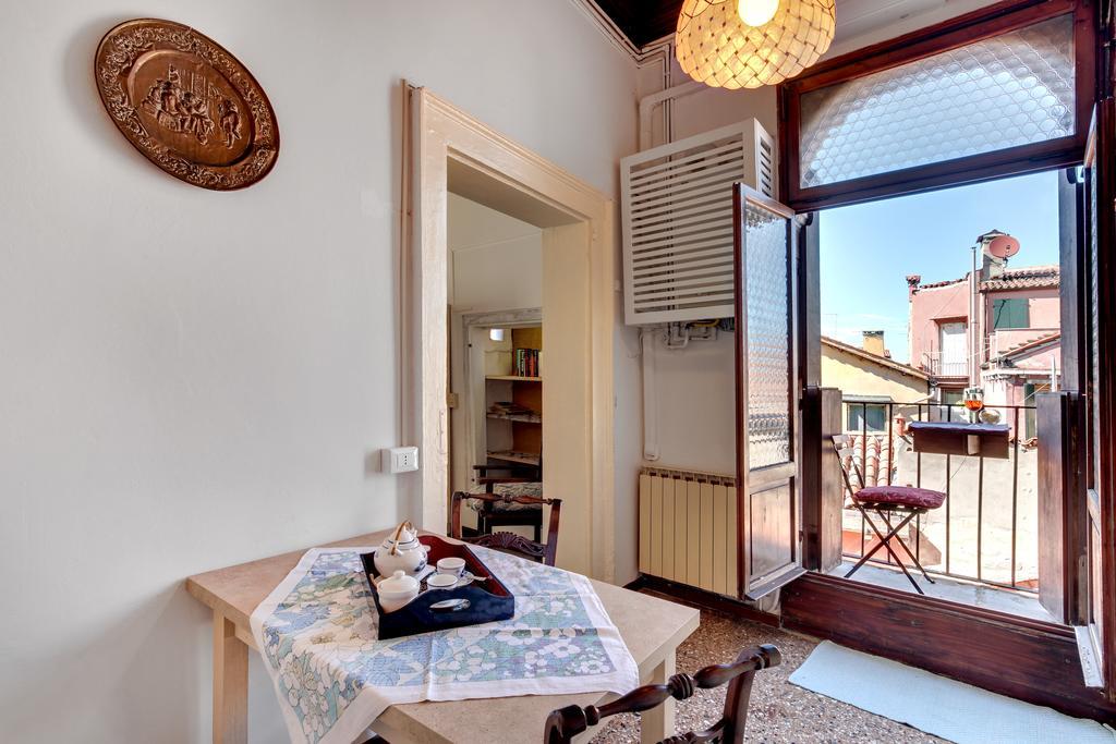 Ca' Badoer West Studio Venecia Exterior foto